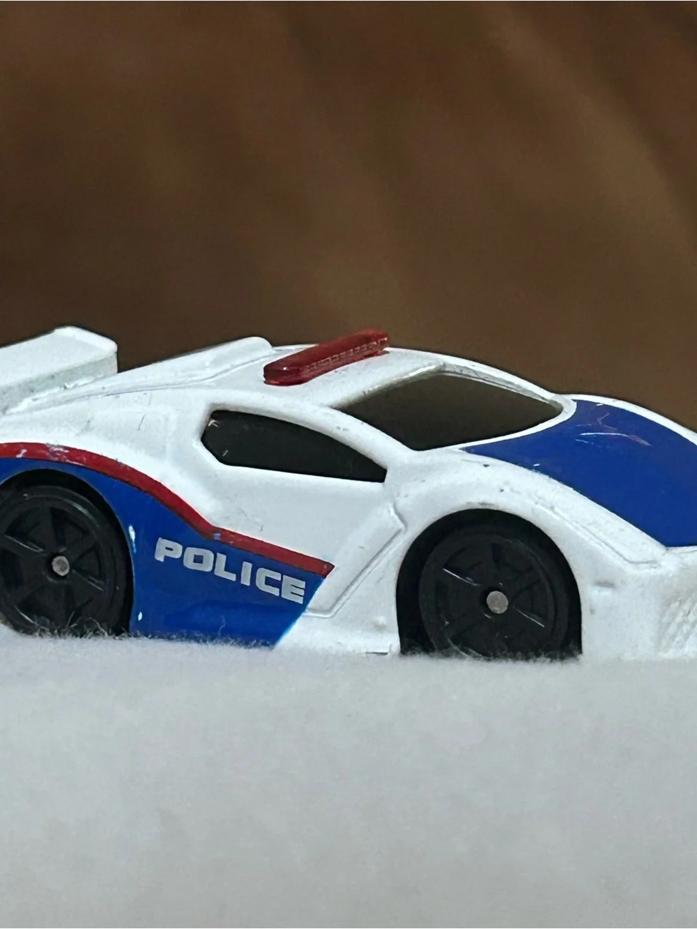 Maisto Fresh Metal VRT-16 Police Pursuit Sports Car